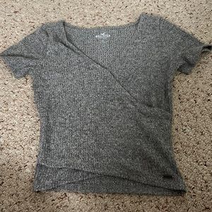 Super cute Hollister shirt